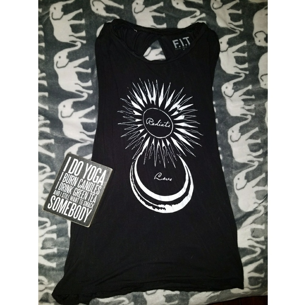 RADIATE love yoga top